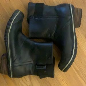 SOREL Women's Black Leather Slimboot Cap Toe Ankle Cold Weather Boots Size 6